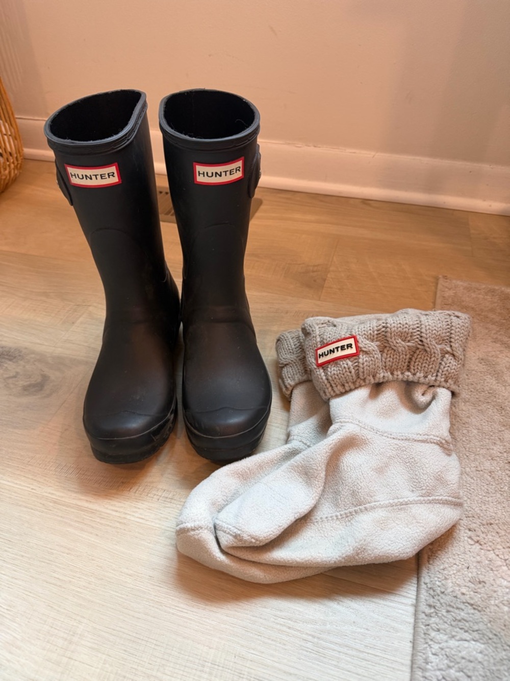 Hunter Black Rain Boots with Cream Fleece Boot Liners